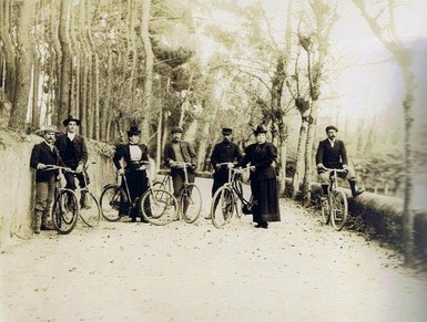 Group of friends on bicycles in Sintra, circa 1880